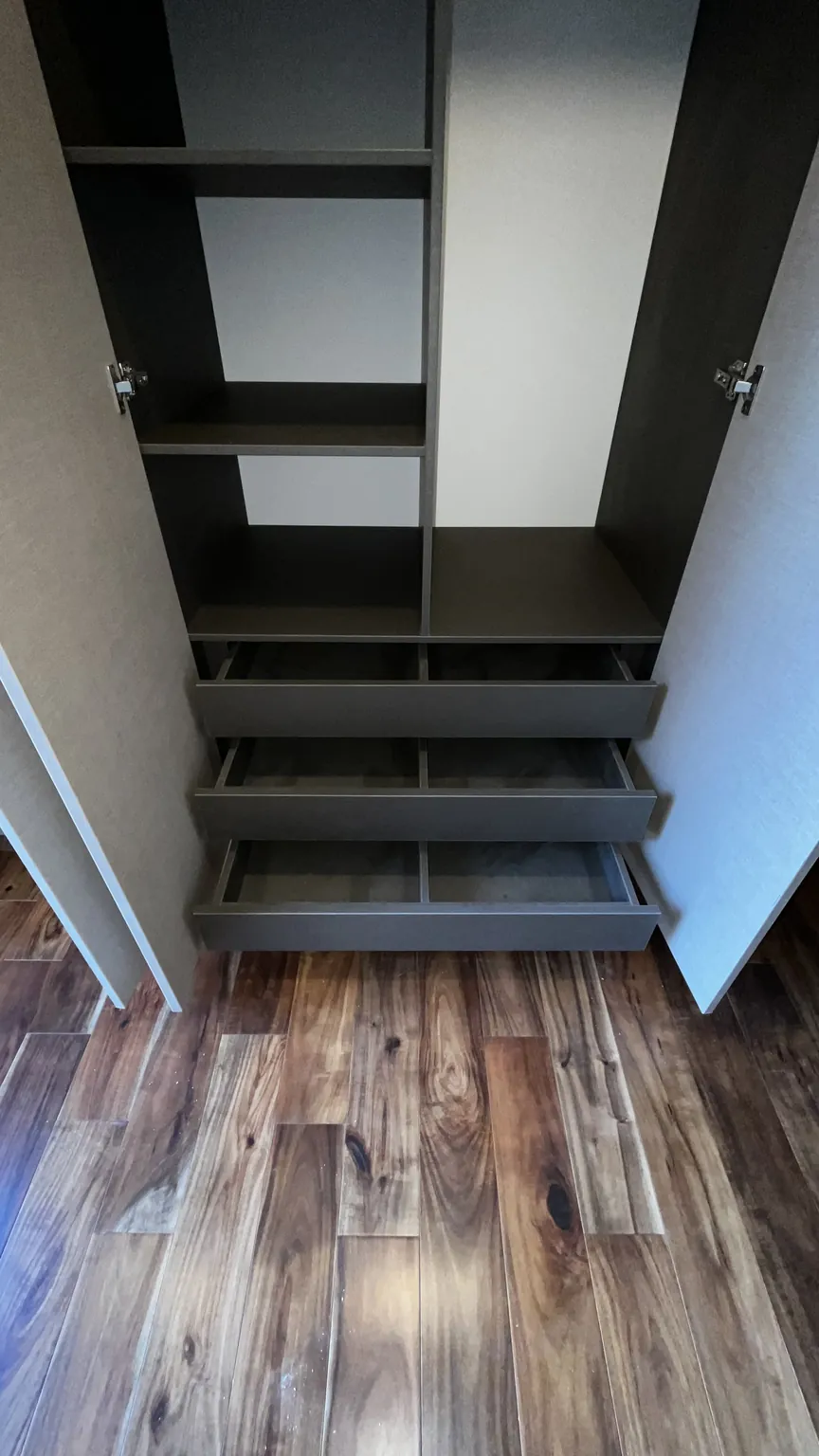 Clósets y Walk-in a medida DeRoá